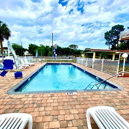 Economy Suites Cypress Gardens Exterior foto